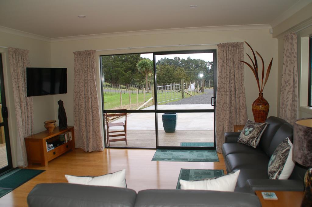 Kohinui Glade Holiday Cottage Parua Bay Exterior photo